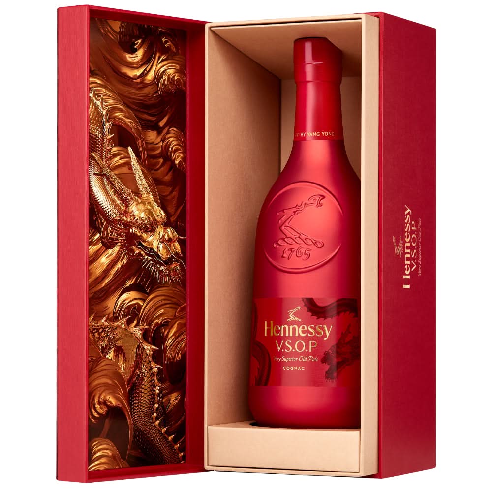 Hennessy V.S.O.P. Chinese New Year 2024 Limited Edition by Yang Yongliang
