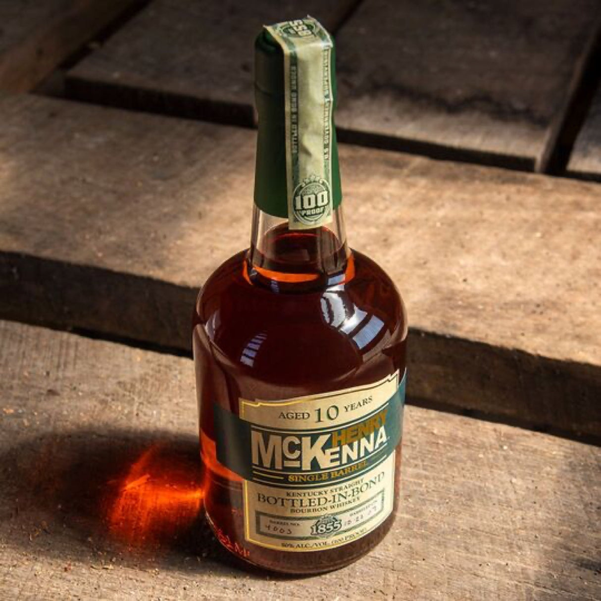 Henry McKenna 10 Year Old Single Barrel Bourbon Whiskey Bottled in Bond