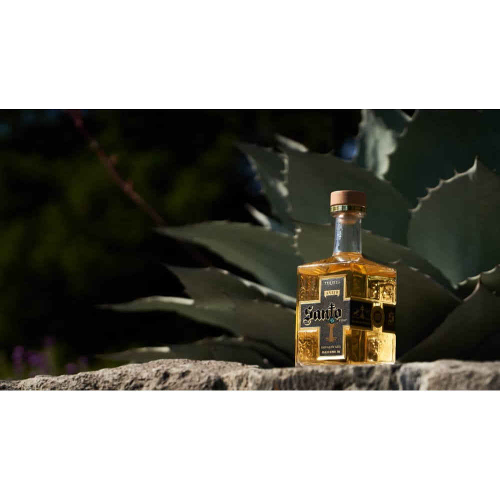 Santo Anejo Tequila